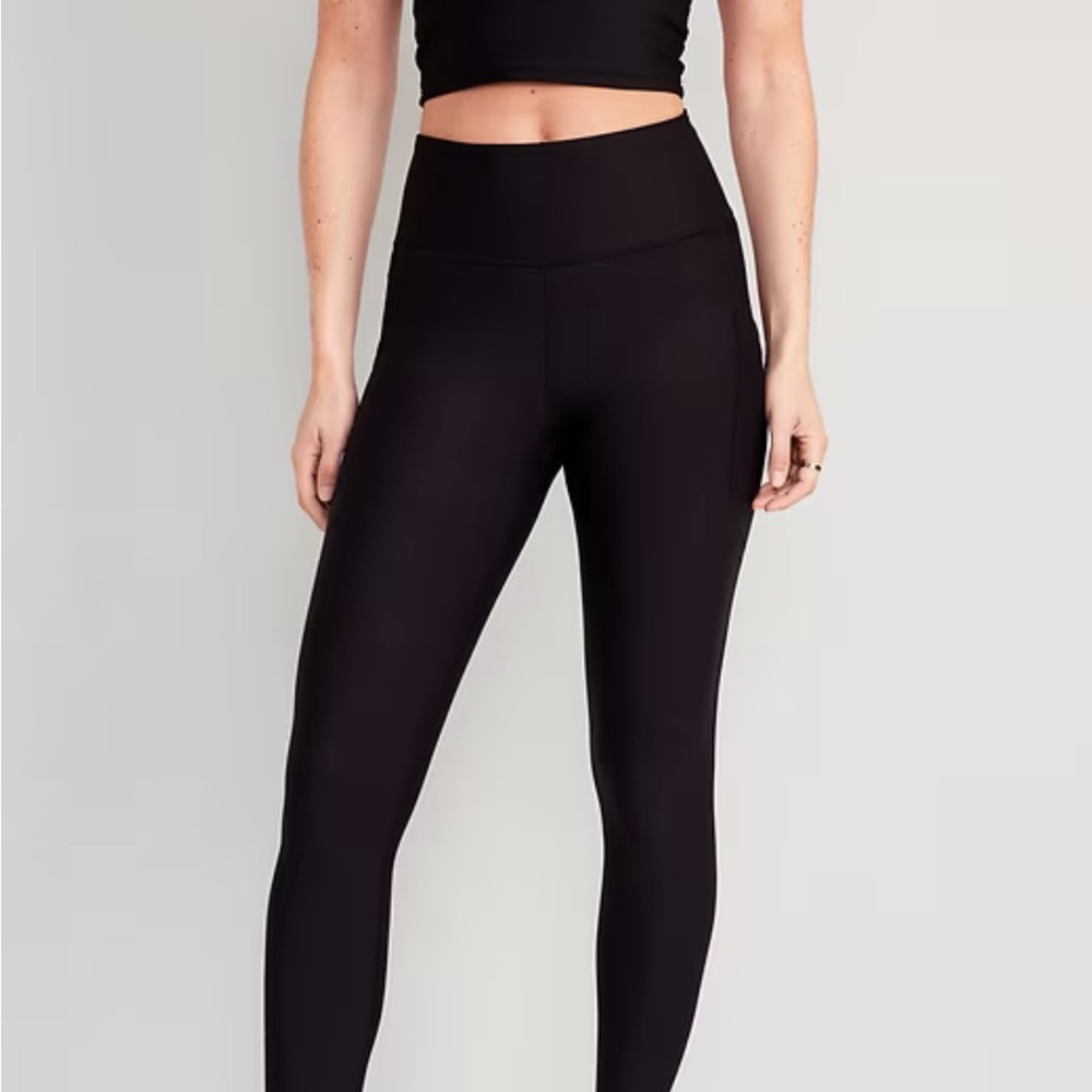 High-Waisted PowerSoft 7/8 Pocket Leggings NWT black women M